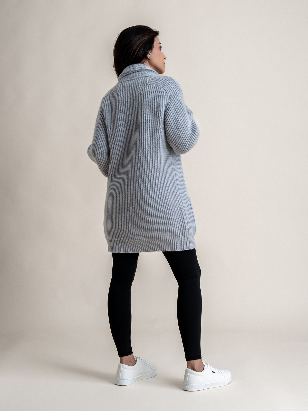 THE SHAWL NECK CARDIGAN&lt;br&gt;SILVER GREY