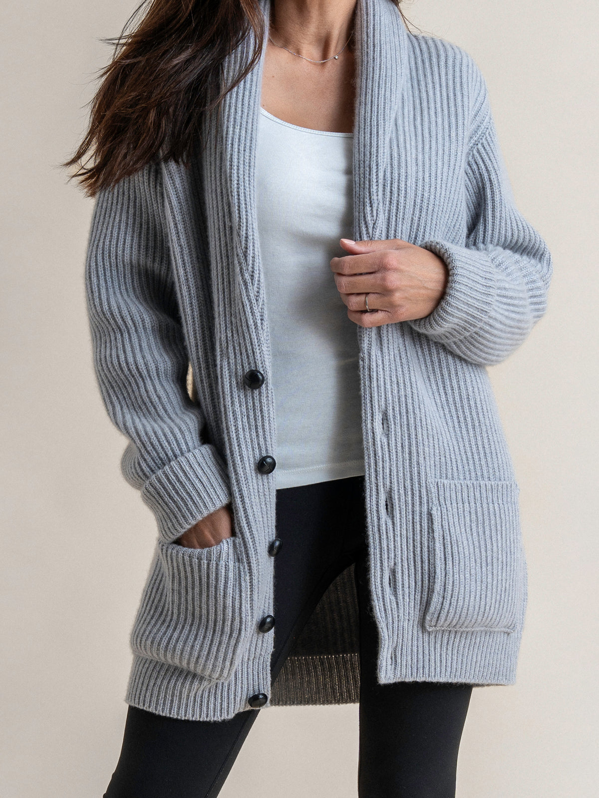 THE SHAWL NECK CARDIGAN&lt;br&gt;SILVER GREY