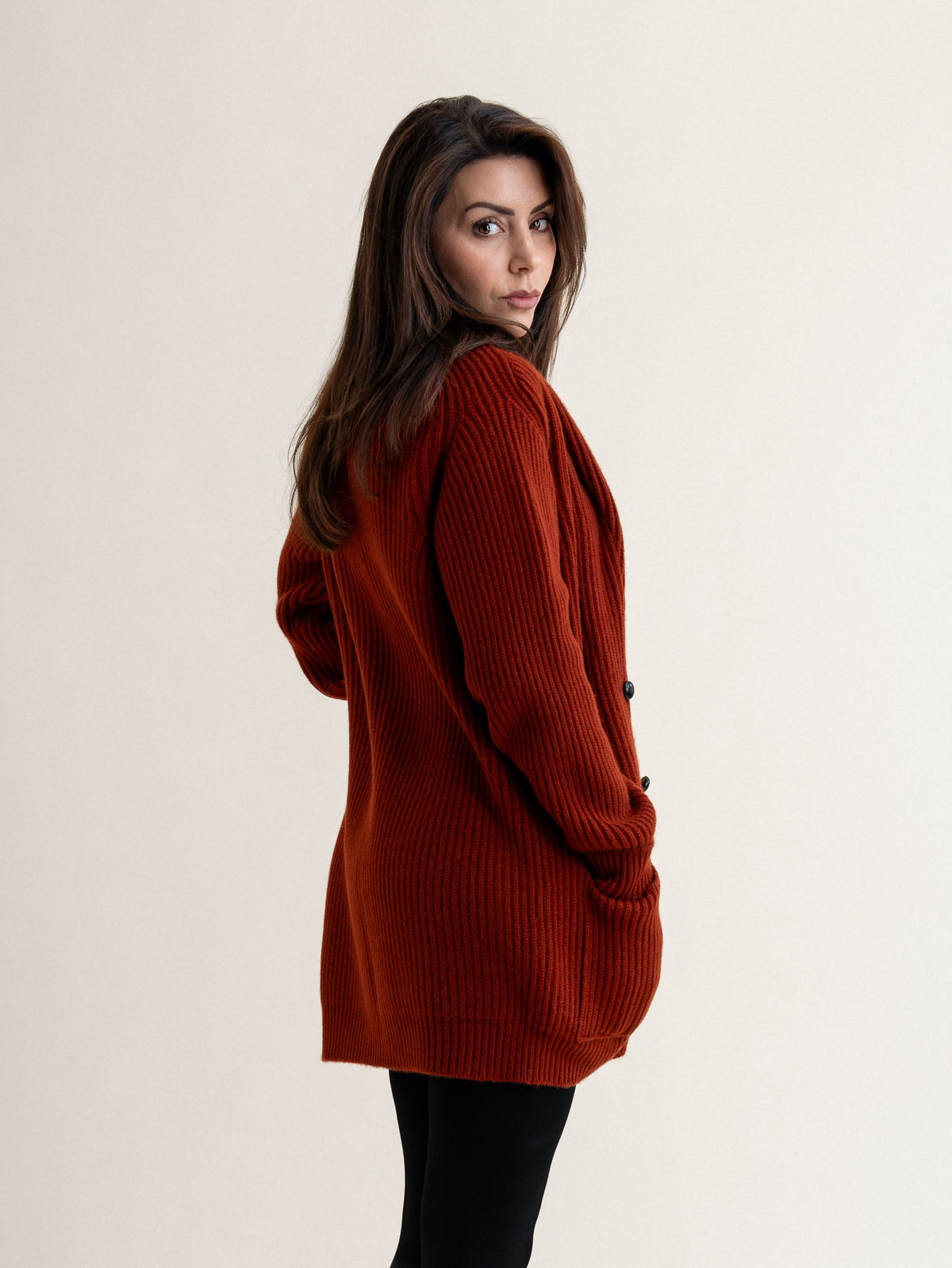 THE SHAWL NECK CARDIGAN<br>HARISSA