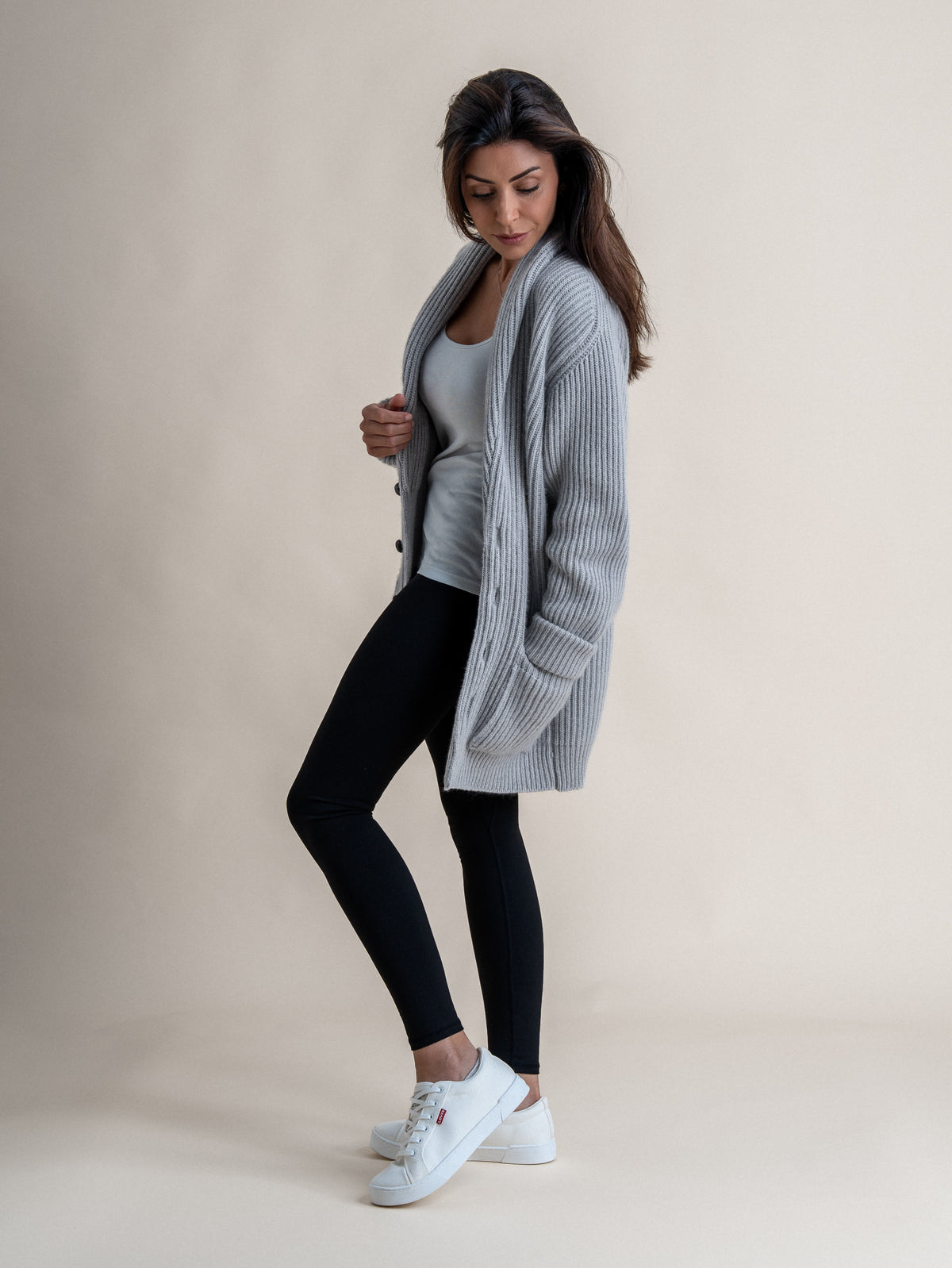 THE SHAWL NECK CARDIGAN&lt;br&gt;SILVER GREY