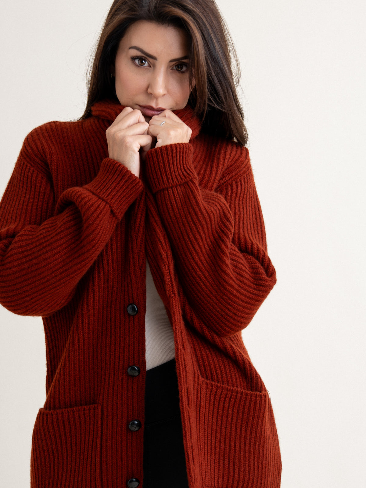 THE SHAWL NECK CARDIGAN<br>HARISSA